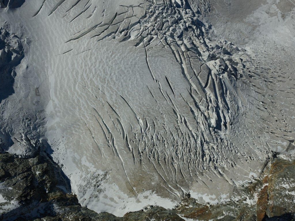 Environment – Glacier Retraction Monitoring - case study